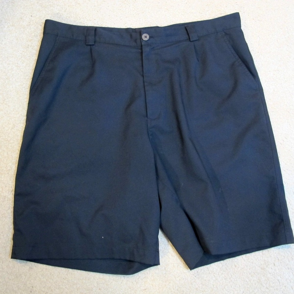 Under Armour UA Black Performance Chino Golf Shorts Men's Size 38R Casual Summer